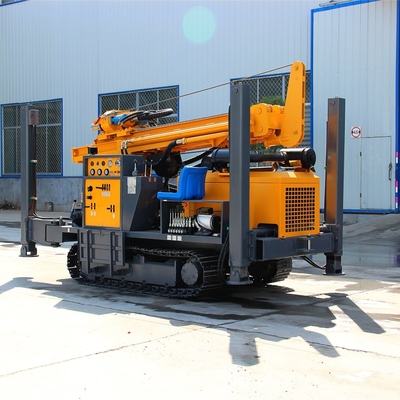 Máy khoan giếng nước di động thủy lực crawler khoan với bộ tản nhiệt phụ trợ