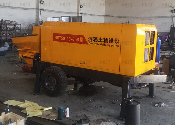 Máy trộn bê tông cầm tay MDT-50 55KW Kích thước nhỏ Màu vàng