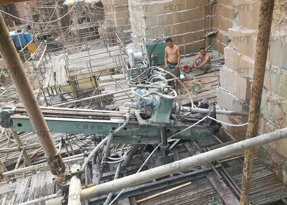 100 mét Máy đóng cọc thủy lực di động