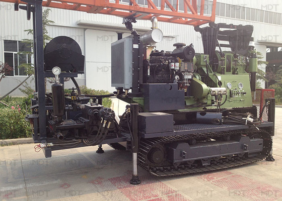 Bề mặt Máy khoan kim cương di động Rig Thăm dò Khai thác Tính linh hoạt cao