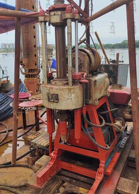 Thiết bị khoan lỗ sâu có lực nâng tối đa 100kN với tốc độ quay 0-120r / phút