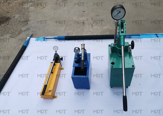 Bơm tay bằng tay thủy lực để niêm phong lỗ đóng gói đôi